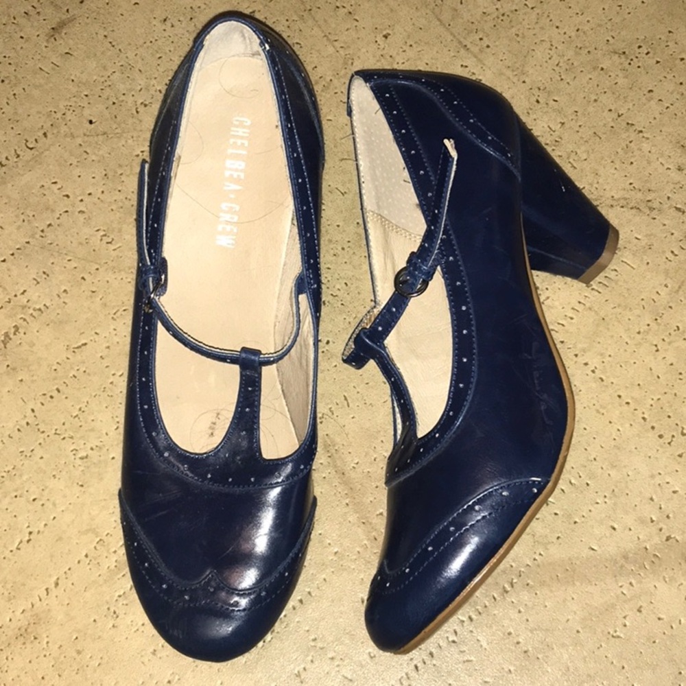 1920’s style navy t-strap heels